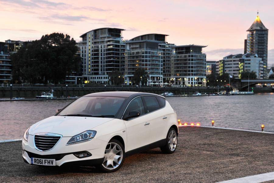  Chrysler Delta 2011 года  (фото 58 из 69)